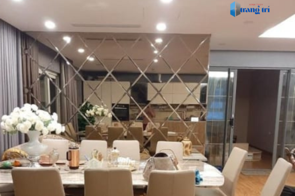 Kính Thủy Trang Trí Phòng Bếp