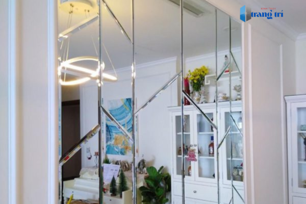 kính thủy trang trí