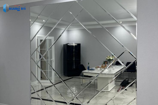 kính thủy trang trí