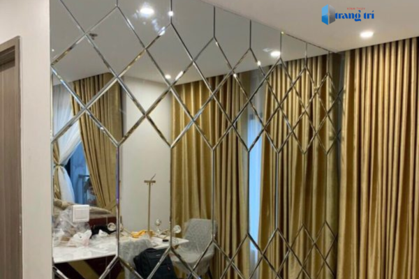 kính thủy trang trí